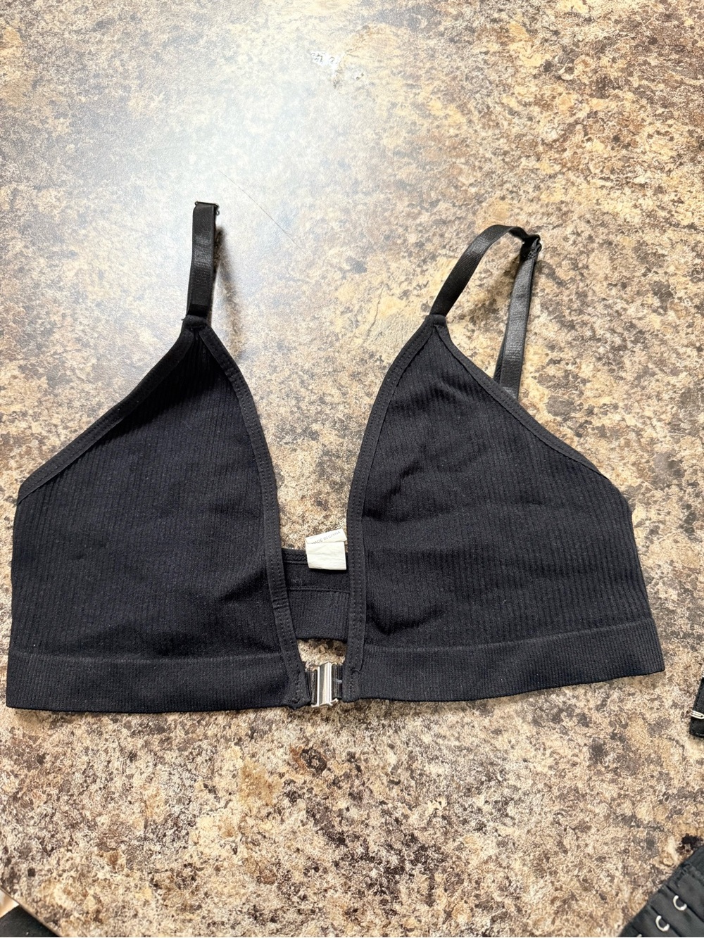 SHEIN Black Ribbed Front Hook Bralette